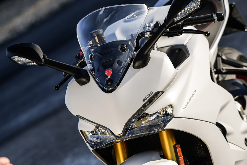 Illustration for article titled 2017 Ducati SuperSport: Classic Ducati Without The Pain